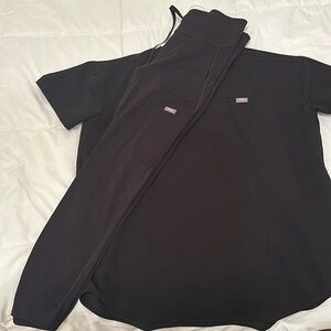 FIGS scrub leggings and tunic top set size small